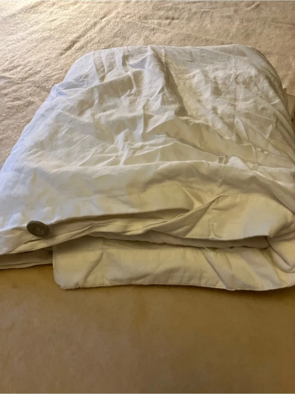 100% Cotton King size  duvet from threshold target button closure